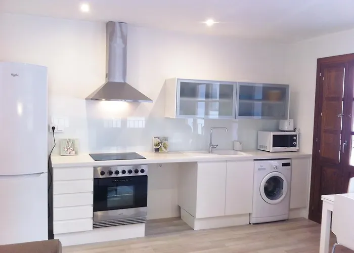 Superb Central Market Apt