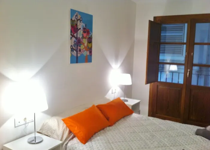 Superb Central Market Apt